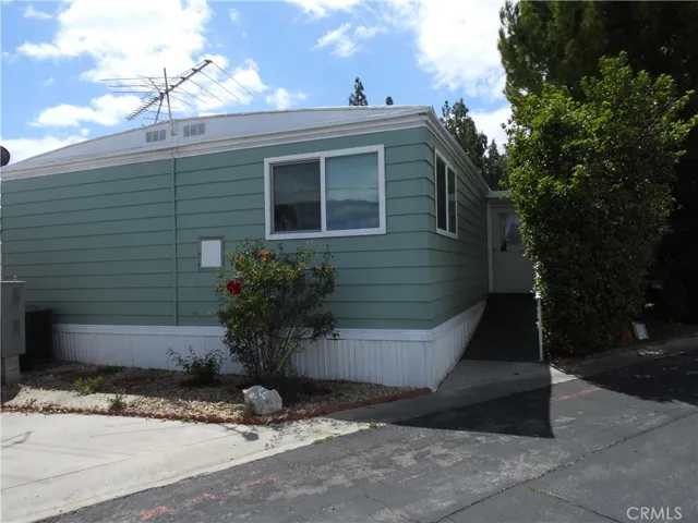 8811 Canoga Avenue 517, Canoga Park, California 91304
