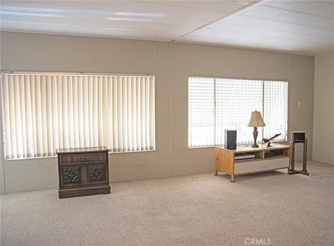 8811 Canoga Avenue 517, Canoga Park, California 91304