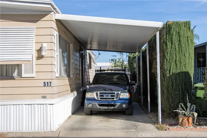 8811 Canoga Avenue 517, Canoga Park, California 91304