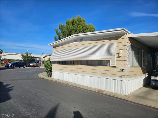 8811 Canoga Avenue 517, Canoga Park, California 91304