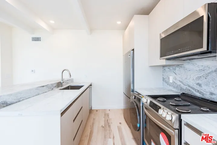 7273 Birdview Avenue, Malibu, California 90265