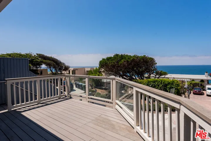 7273 Birdview Avenue, Malibu, California 90265
