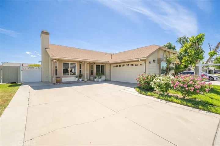 135 Bold Venture, Perris, California 92571
