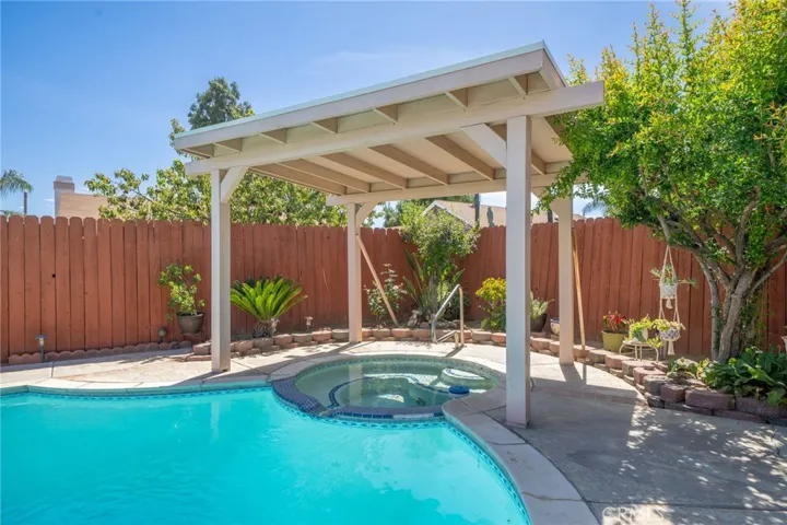 135 Bold Venture, Perris, California 92571