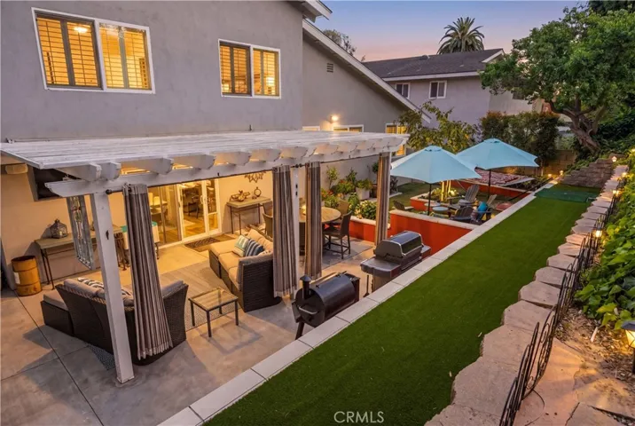 Day or Night Robust Versatile Back Yard