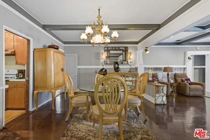 2114 W 28th Street, Los Angeles, California 90018