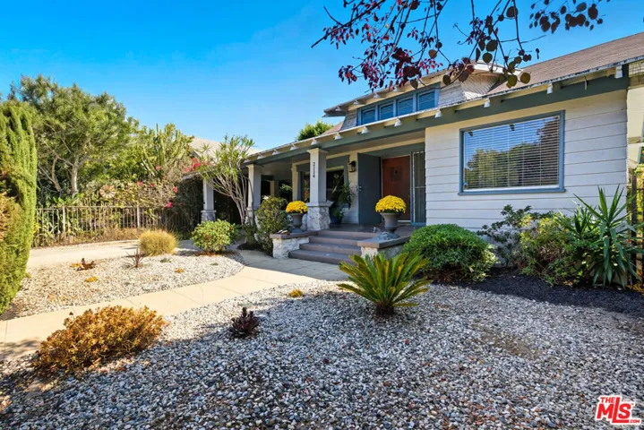 2114 W 28th Street, Los Angeles, California 90018