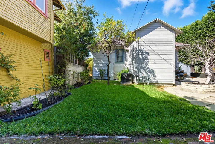2114 W 28th Street, Los Angeles, California 90018