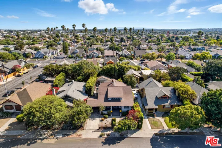 2114 W 28th Street, Los Angeles, California 90018
