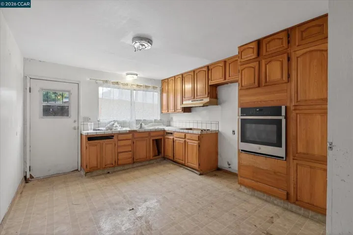 4810 Fairfax, Oakland, California 94601