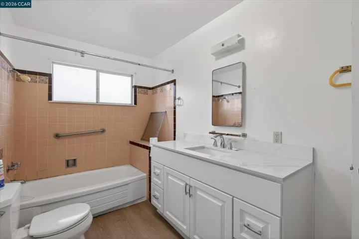 4810 Fairfax, Oakland, California 94601