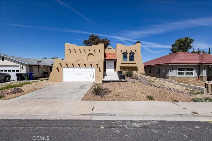 15682 Kingswood, Victorville, California 92395