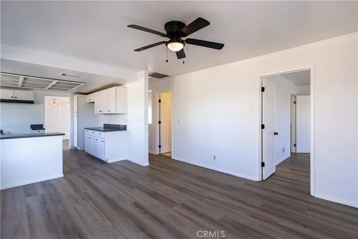 15682 Kingswood, Victorville, California 92395