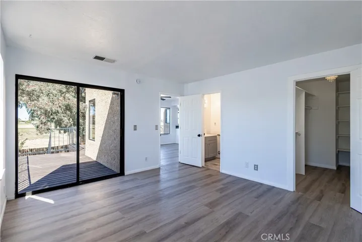 15682 Kingswood, Victorville, California 92395
