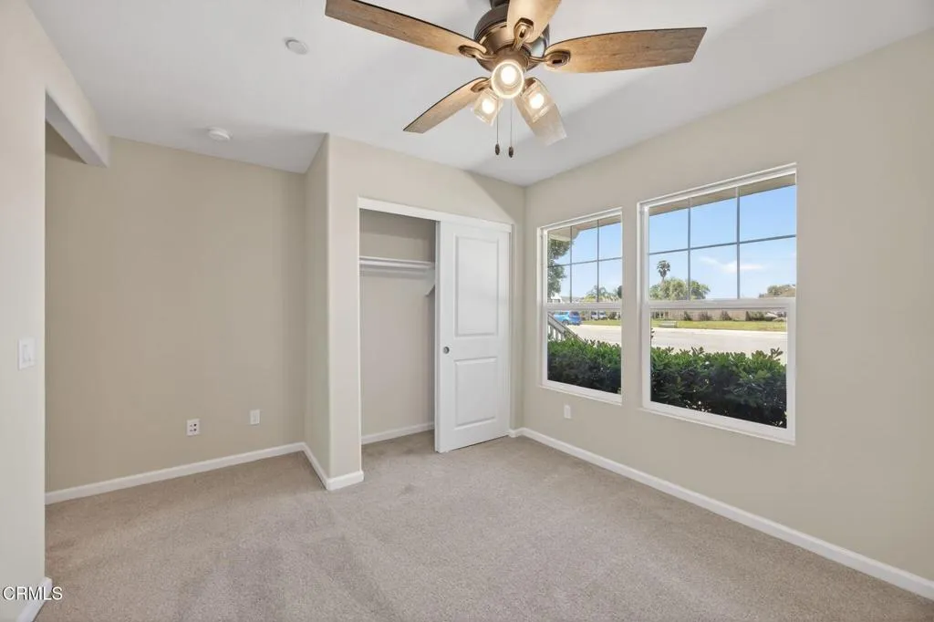 8-web-or-mls-Upmarket Media-1952Vic031