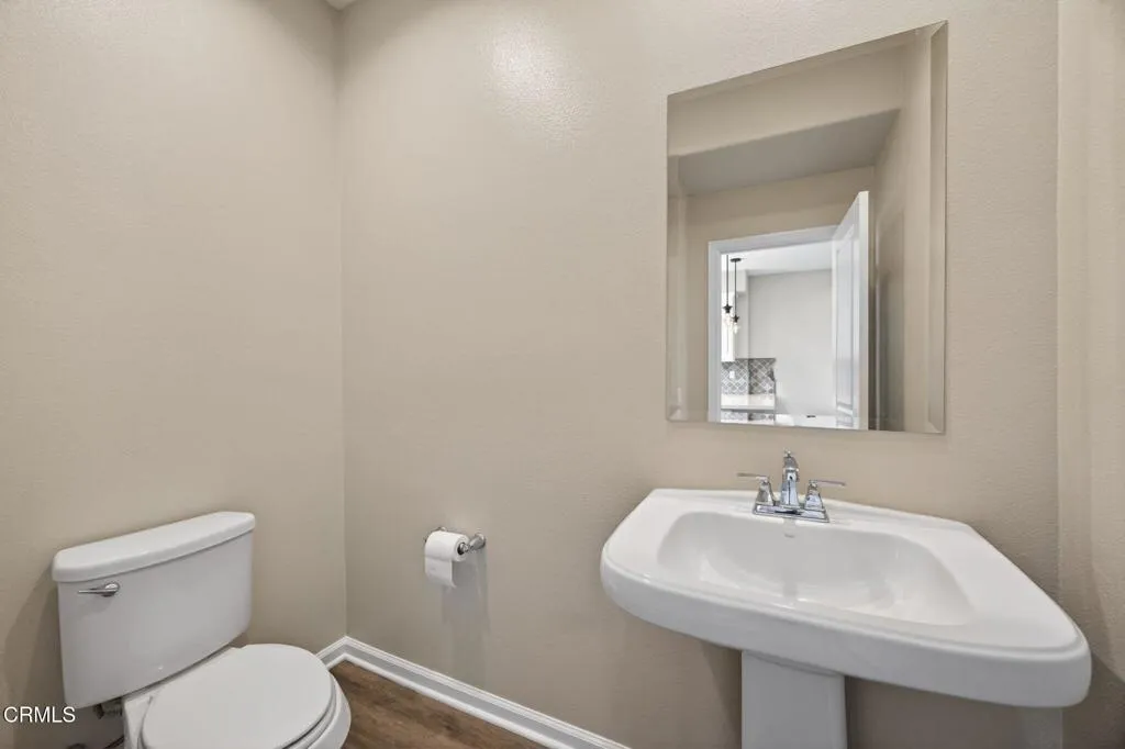 39-web-or-mls-Upmarket Media-1952Vic079