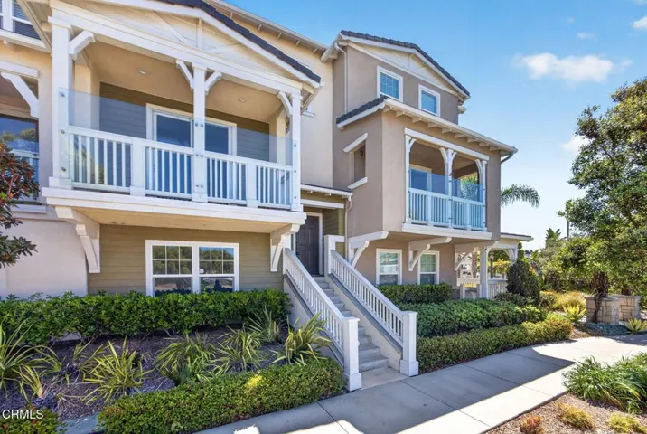 5-web-or-mls-Upmarket Media-1952Vic016