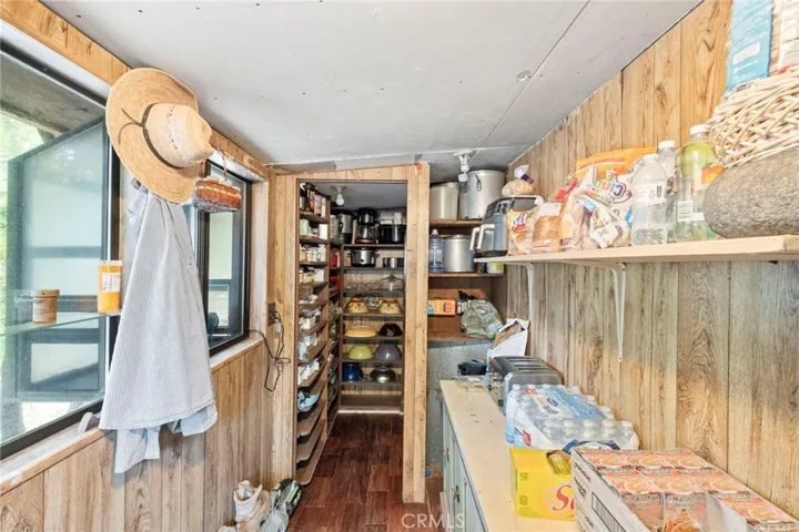 42185 Oak Canyon, Hemet - Storage room