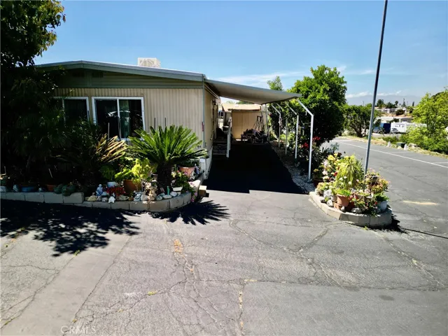 12995 6th 66, Yucaipa, California 92399