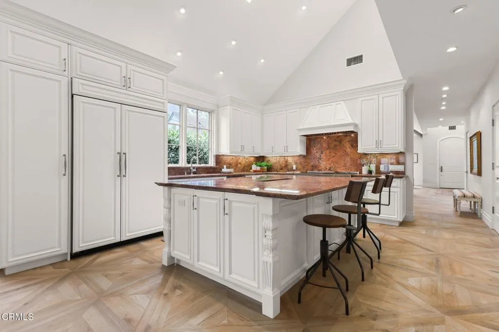 12-web-or-mls-314 S Orchard Dr_MEDIA360V