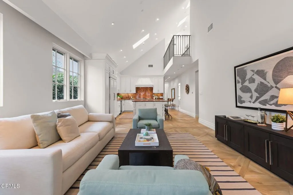 17-web-or-mls-314 S Orchard Dr_MEDIA360V