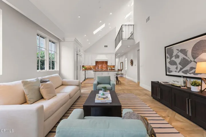 17-web-or-mls-314 S Orchard Dr_MEDIA360V
