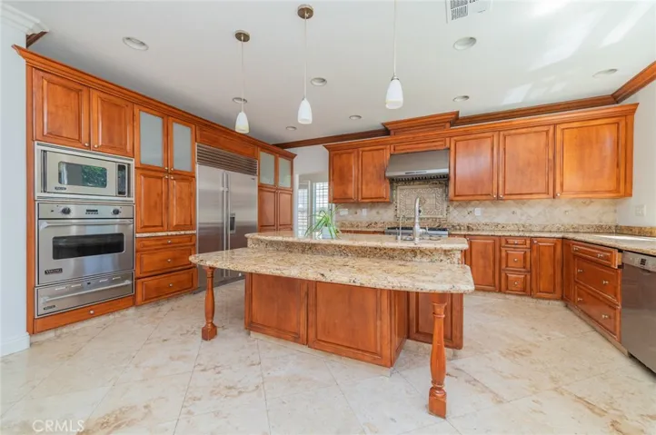 13252 Tiburon Way, Tustin, California 92782