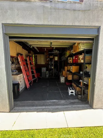 Garage/Storage