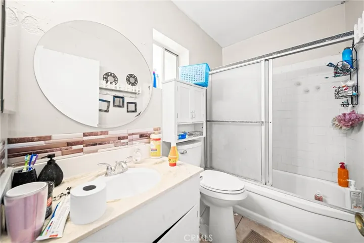 812 N Mallard, Orange, California 92867