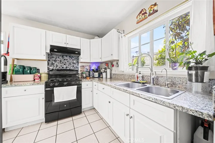 812 N Mallard, Orange, California 92867