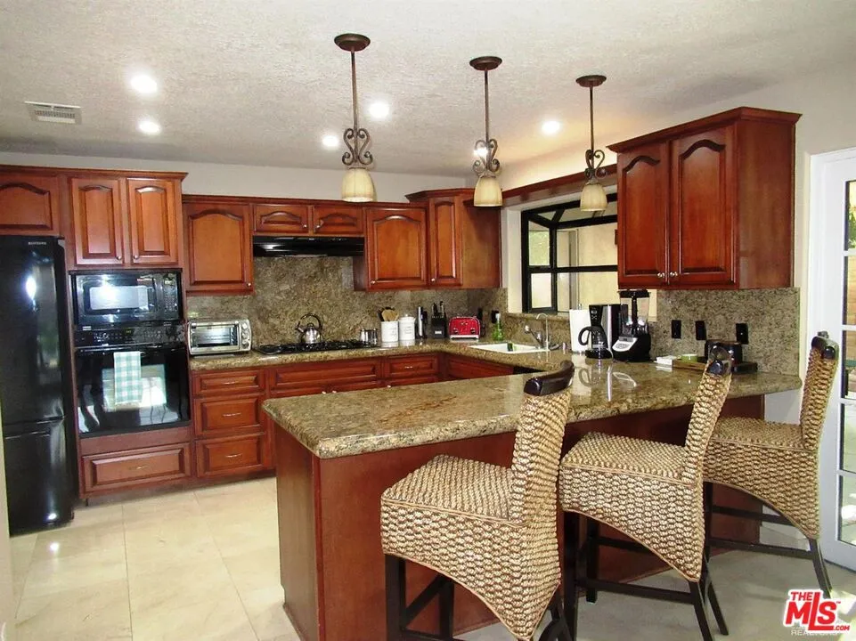 Kitchen Bar