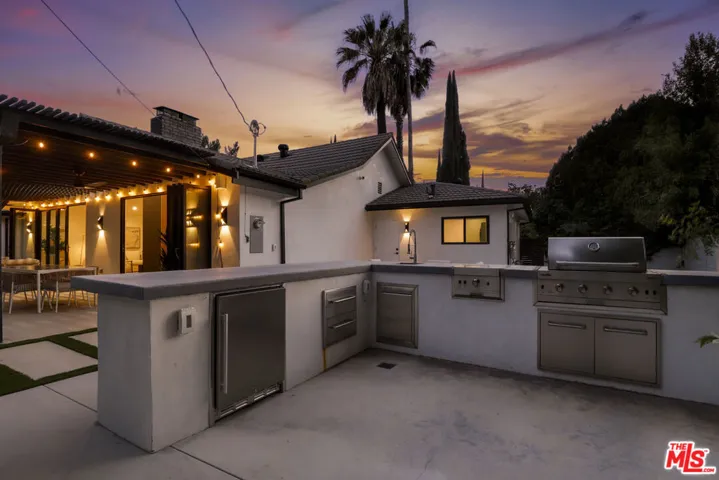 5900 Nita Avenue, Woodland Hills, California 91367