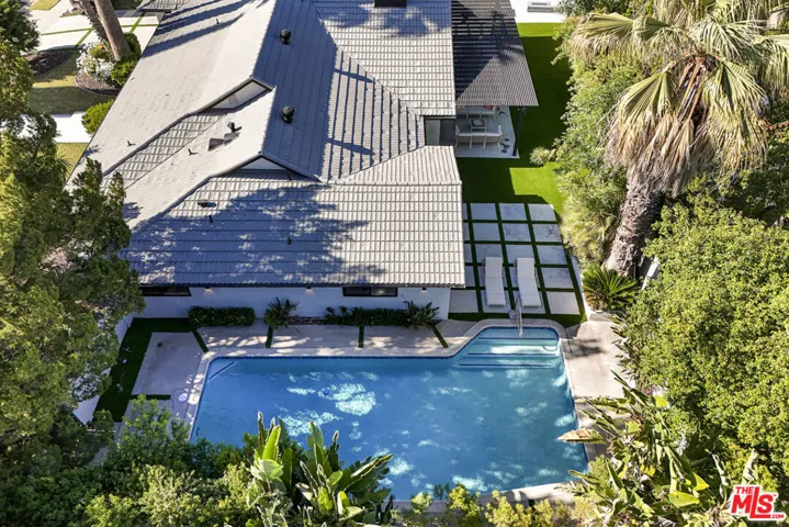 5900 Nita Avenue, Woodland Hills, California 91367