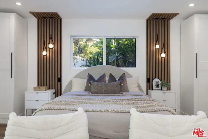 5900 Nita Avenue, Woodland Hills, California 91367