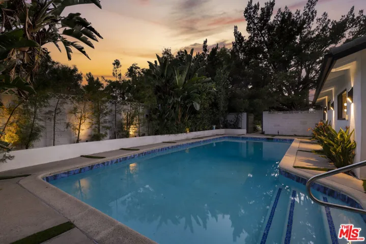 5900 Nita Avenue, Woodland Hills, California 91367