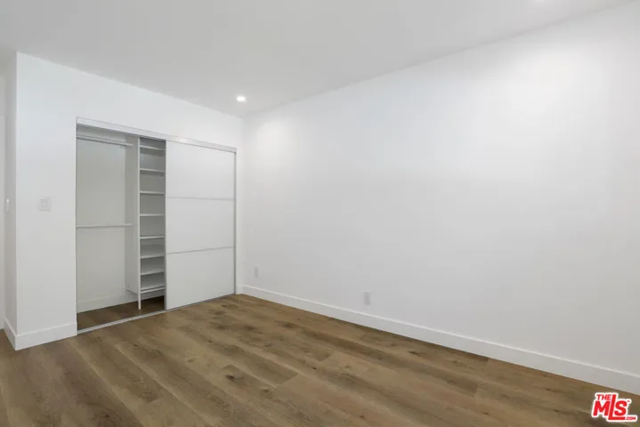 5900 Nita Avenue, Woodland Hills, California 91367