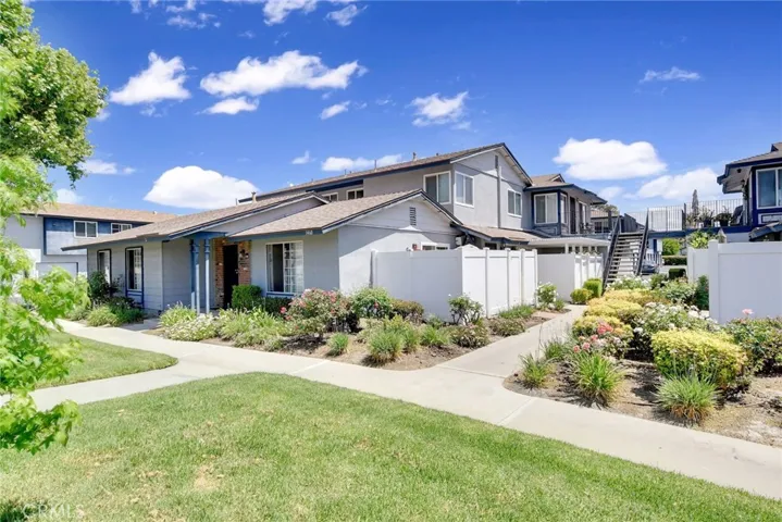 1460 Forest Glen 4, Hacienda Heights, California 91745