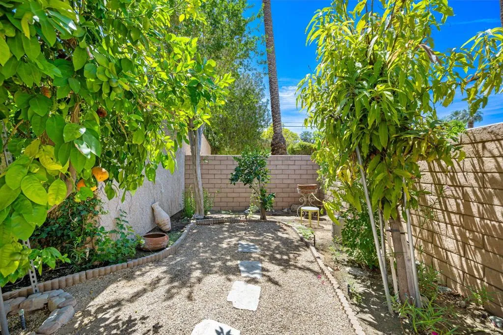 18-web-or-mls-DFCatalina_OPMG_0426_018