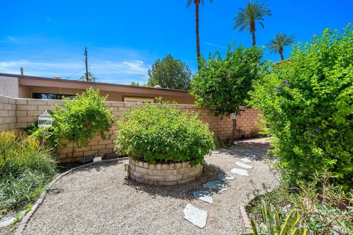 13-web-or-mls-DFCatalina_OPMG_0426_013