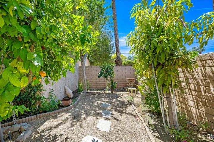 18-web-or-mls-DFCatalina_OPMG_0426_018
