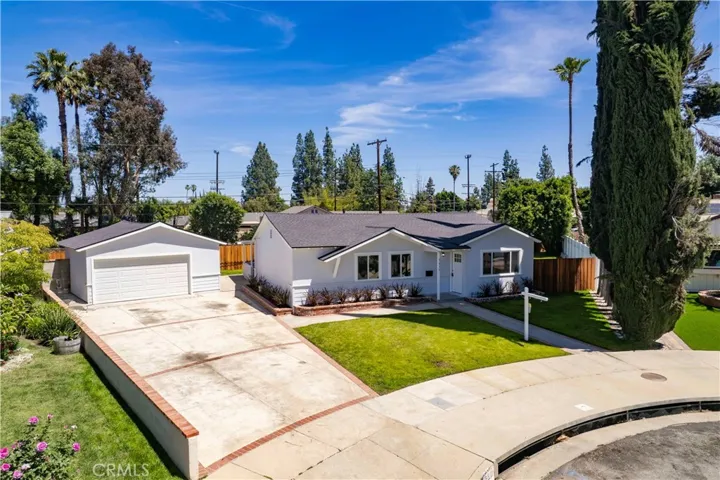 7630 Minstrel, Canoga Park, California 91304