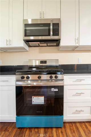 7630 Minstrel, Canoga Park, California 91304
