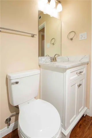 7630 Minstrel, Canoga Park, California 91304