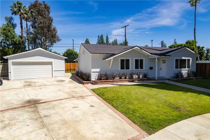 7630 Minstrel, Canoga Park, California 91304