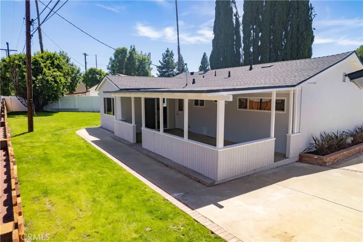 7630 Minstrel, Canoga Park, California 91304