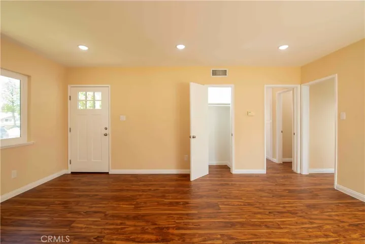 7630 Minstrel, Canoga Park, California 91304