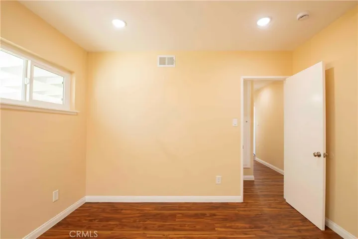 7630 Minstrel, Canoga Park, California 91304
