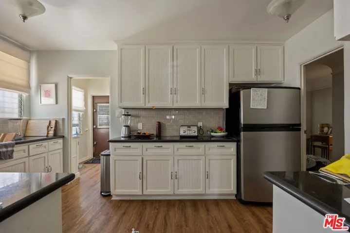 6122 W 6th Street, Los Angeles, California 90048