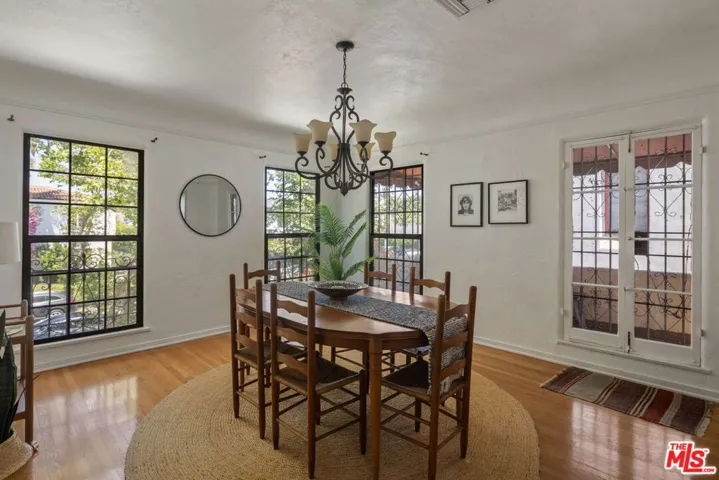6122 W 6th Street, Los Angeles, California 90048