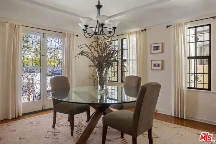 6122 W 6th Street, Los Angeles, California 90048